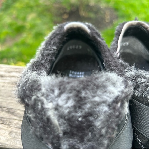 Stuart Weitzman Black Suede Sherpa lined Loafers  or Sneakers Sz. 9.5 - Picture 3 of 13